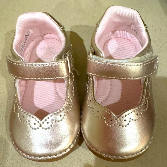 Stride Rite Soft motion leather mary jane’s. Worn once inside only. - Picture 1 of 3